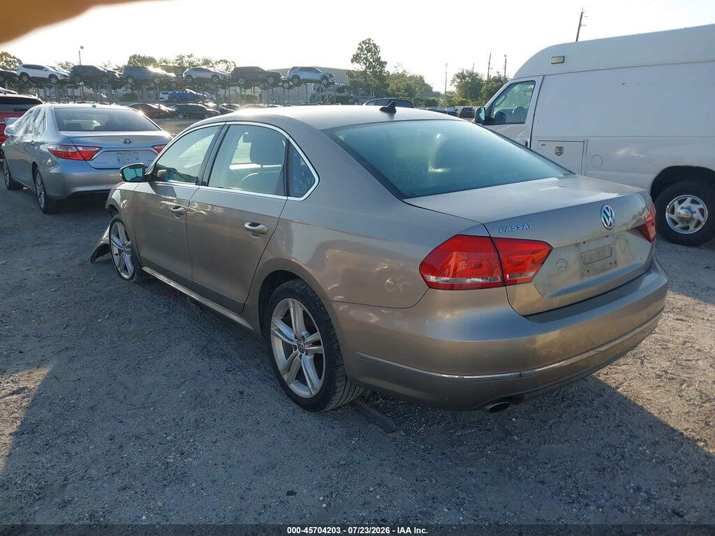1VWCV7A36FC007233 2015 VOLKSWAGEN PASSAT photo no. 3