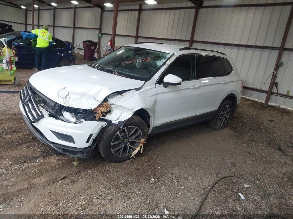 3VV2B7AX6LM068751 2020 VOLKSWAGEN TIGUAN photo no. 2