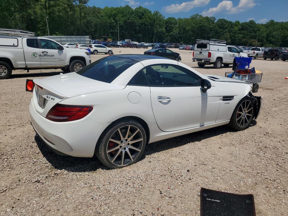 2017 MERCEDES-BENZ SLC 43 AMG — Фото 3 из 12