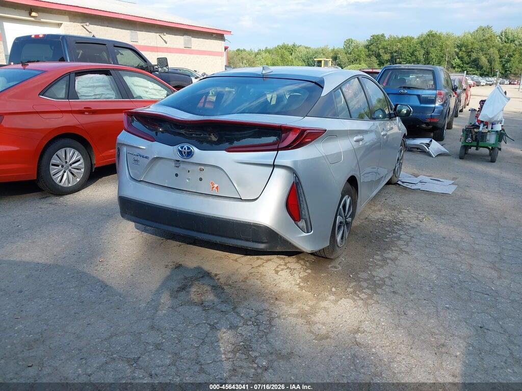 JTDKARFP3J3096379 2018 TOYOTA PRIUS PRIME photo no. 4