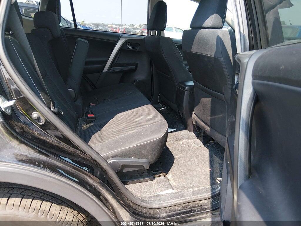 2T3RFREV8JW803232 2018 TOYOTA RAV4 photo no. 8