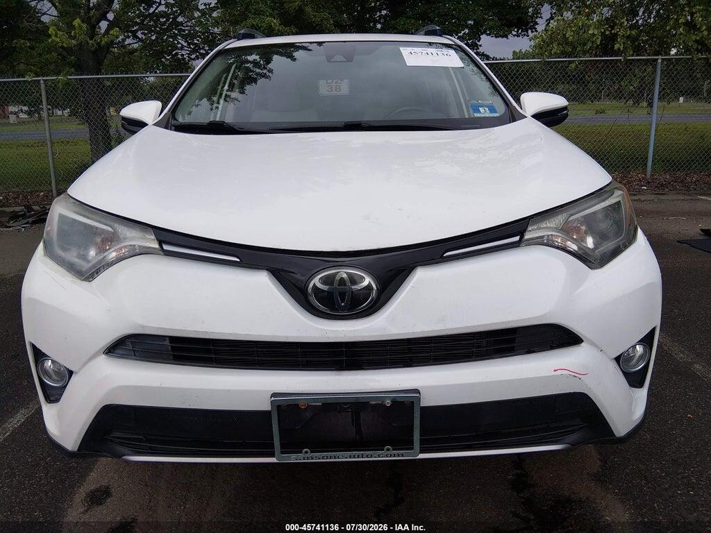 JTMRFREV2JD234133 2018 TOYOTA RAV4 photo no. 12