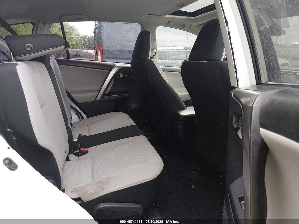 JTMRFREV2JD234133 2018 TOYOTA RAV4 photo no. 8