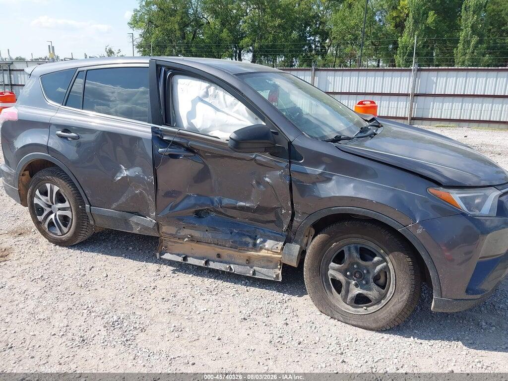 2T3ZFREV8JW439670 2018 TOYOTA RAV4 photo no. 5