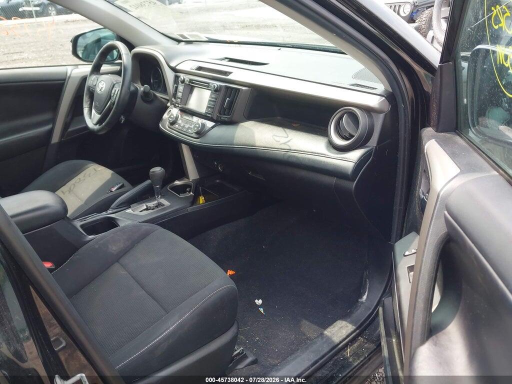 2T3RFREV3JW814896 2018 TOYOTA RAV4 photo no. 5