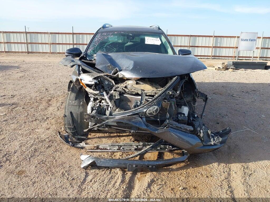 JTMDFREV5JD239546 2018 TOYOTA RAV4 photo no. 12