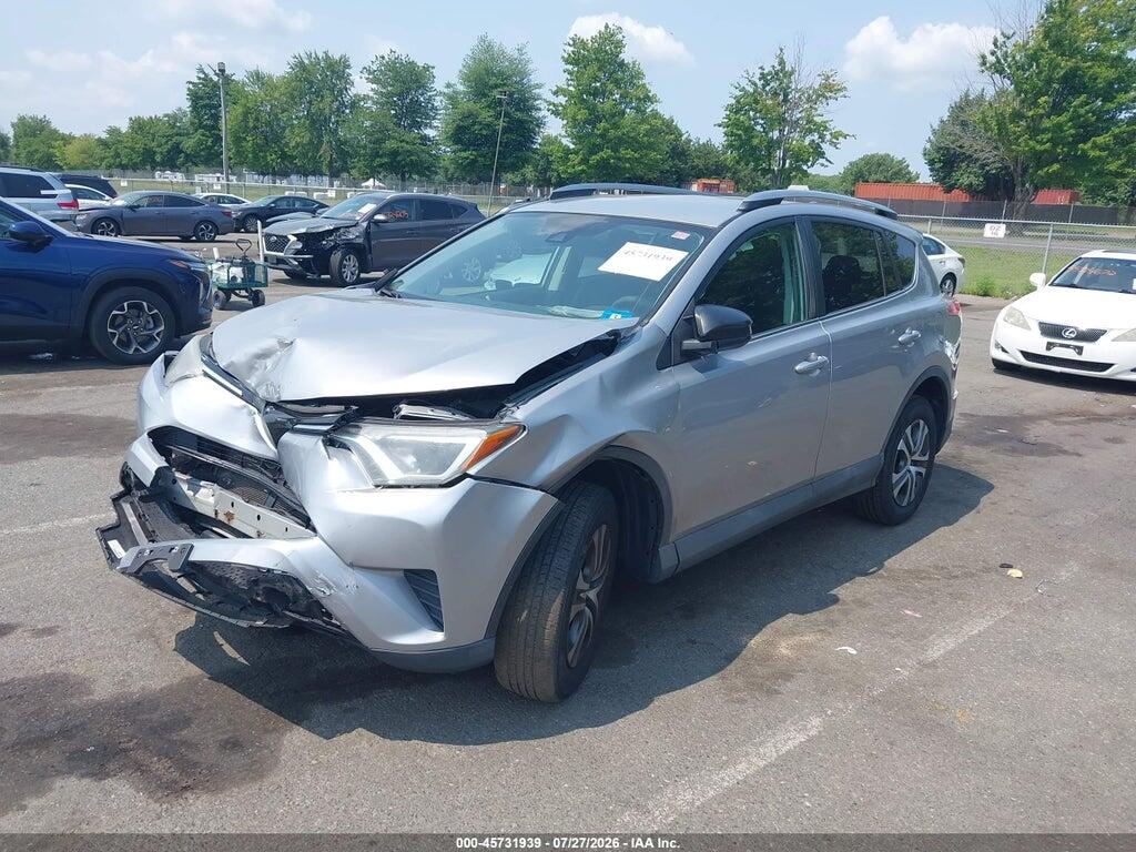 2T3BFREV2JW723961 2018 TOYOTA RAV4 photo no. 2