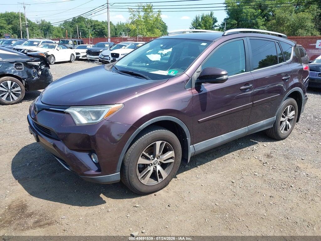 2T3RFREV7JW727308 2018 TOYOTA RAV4 photo no. 2