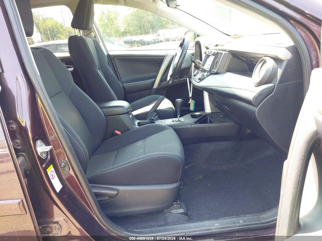 2T3RFREV7JW727308 2018 TOYOTA RAV4 photo no. 5