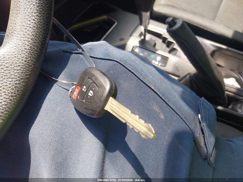 JTMBFREV6JJ220335 2018 TOYOTA RAV4 photo no. 11