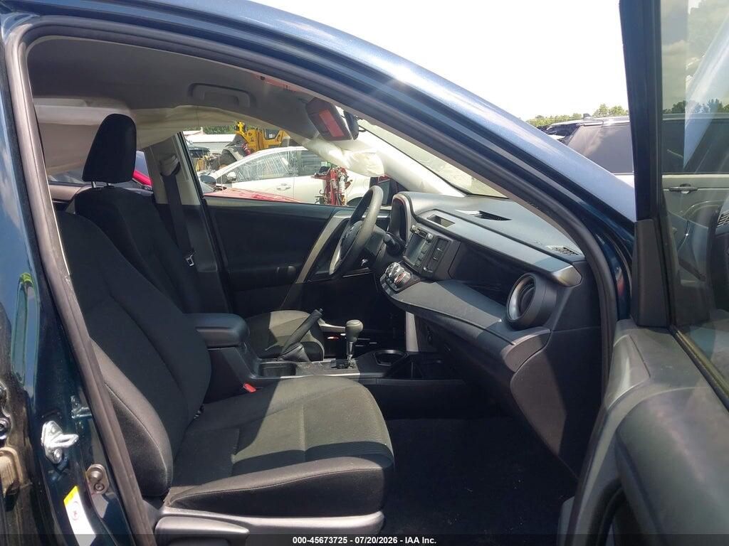JTMBFREV6JJ220335 2018 TOYOTA RAV4 photo no. 5