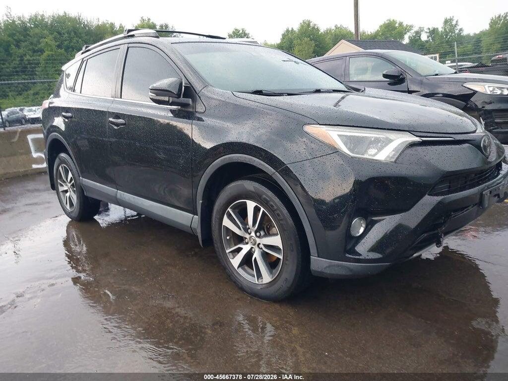 2T3RFREV9JW824591 2018 TOYOTA RAV4 photo no. 1