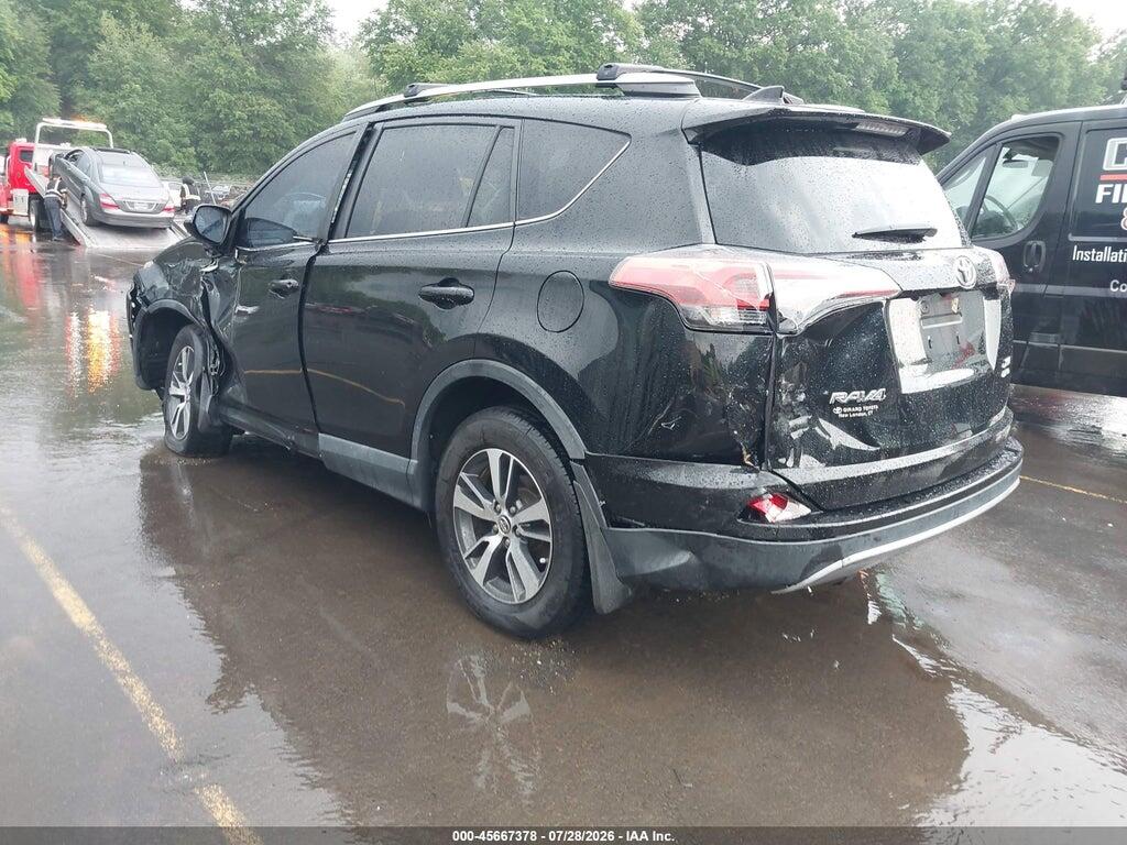 2T3RFREV9JW824591 2018 TOYOTA RAV4 photo no. 3