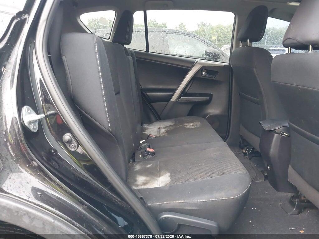 2T3RFREV9JW824591 2018 TOYOTA RAV4 photo no. 8