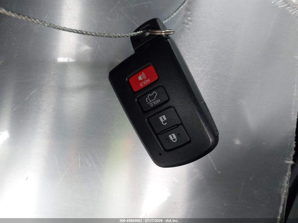 2T3YFREV1JW485725 2018 TOYOTA RAV4 photo no. 11