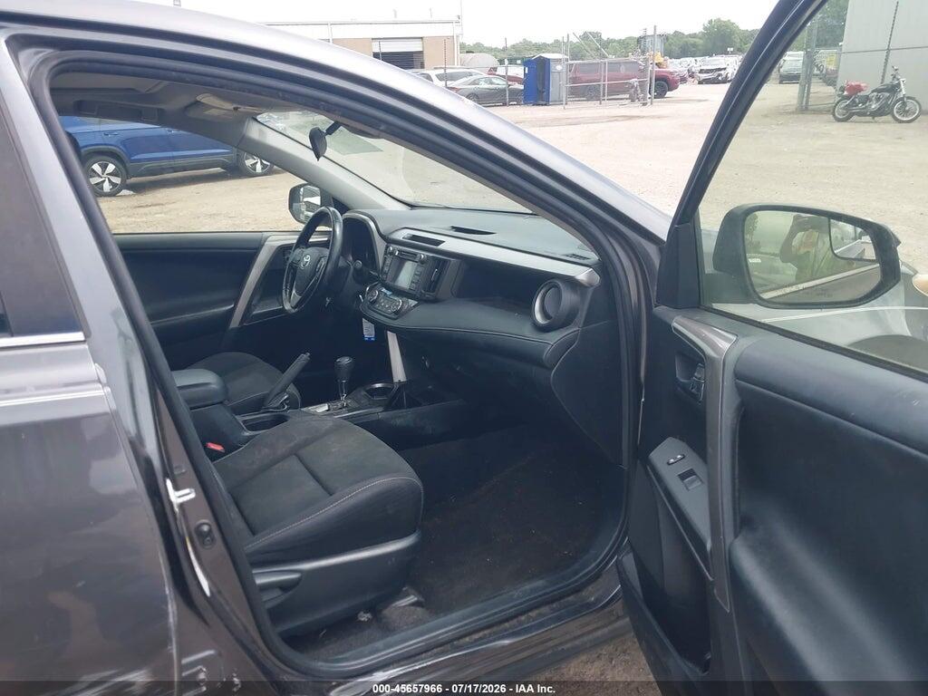 JTMWFREV2JJ199677 2018 TOYOTA RAV4 photo no. 5