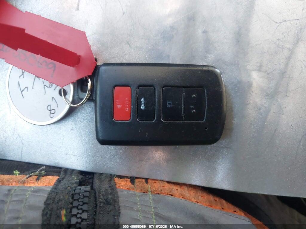 JTMNFREV8JJ741263 2018 TOYOTA RAV4 photo no. 11