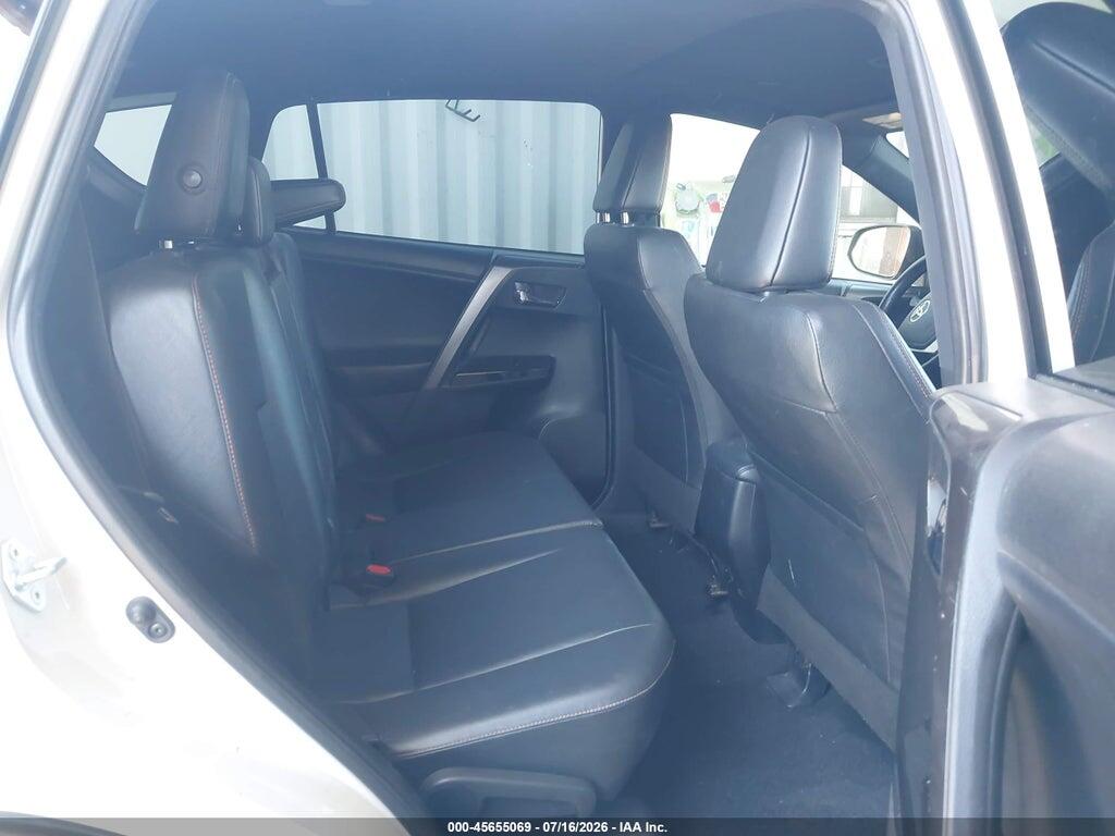 JTMNFREV8JJ741263 2018 TOYOTA RAV4 photo no. 8