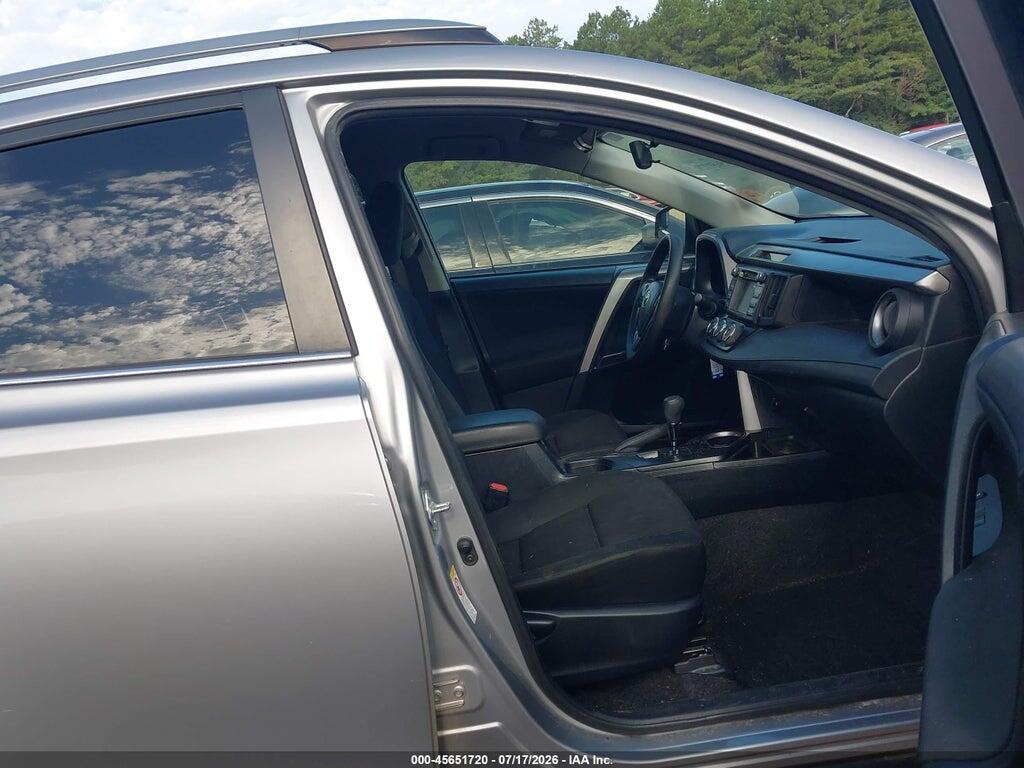 JTMZFREV1JD123380 2018 TOYOTA RAV4 photo no. 5