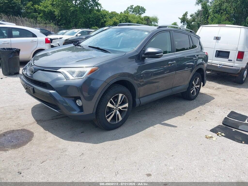2T3RFREV8JW831032 2018 TOYOTA RAV4 photo no. 2