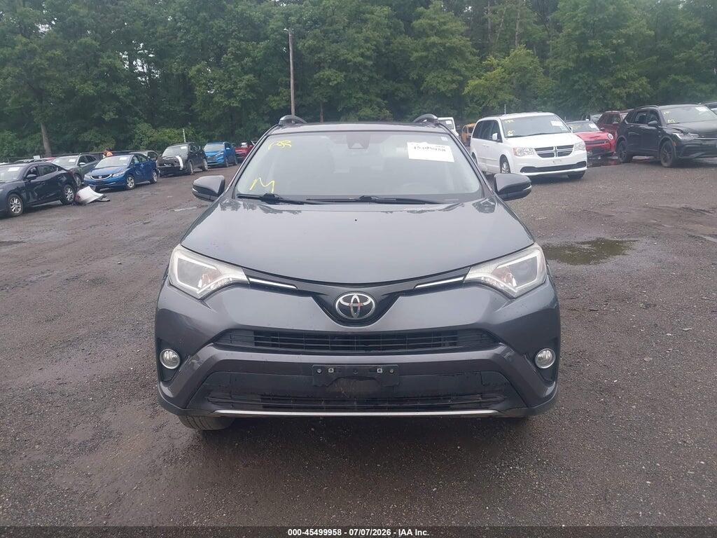 JTMRFREV8JD229776 2018 TOYOTA RAV4 photo no. 12