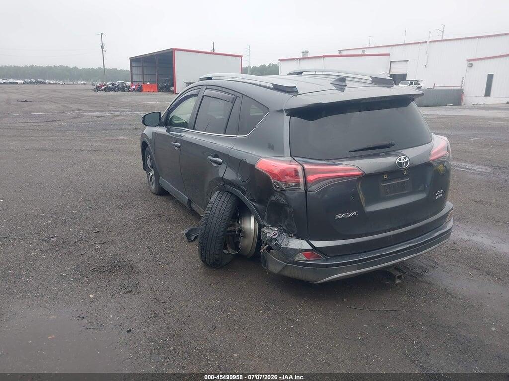 JTMRFREV8JD229776 2018 TOYOTA RAV4 photo no. 3