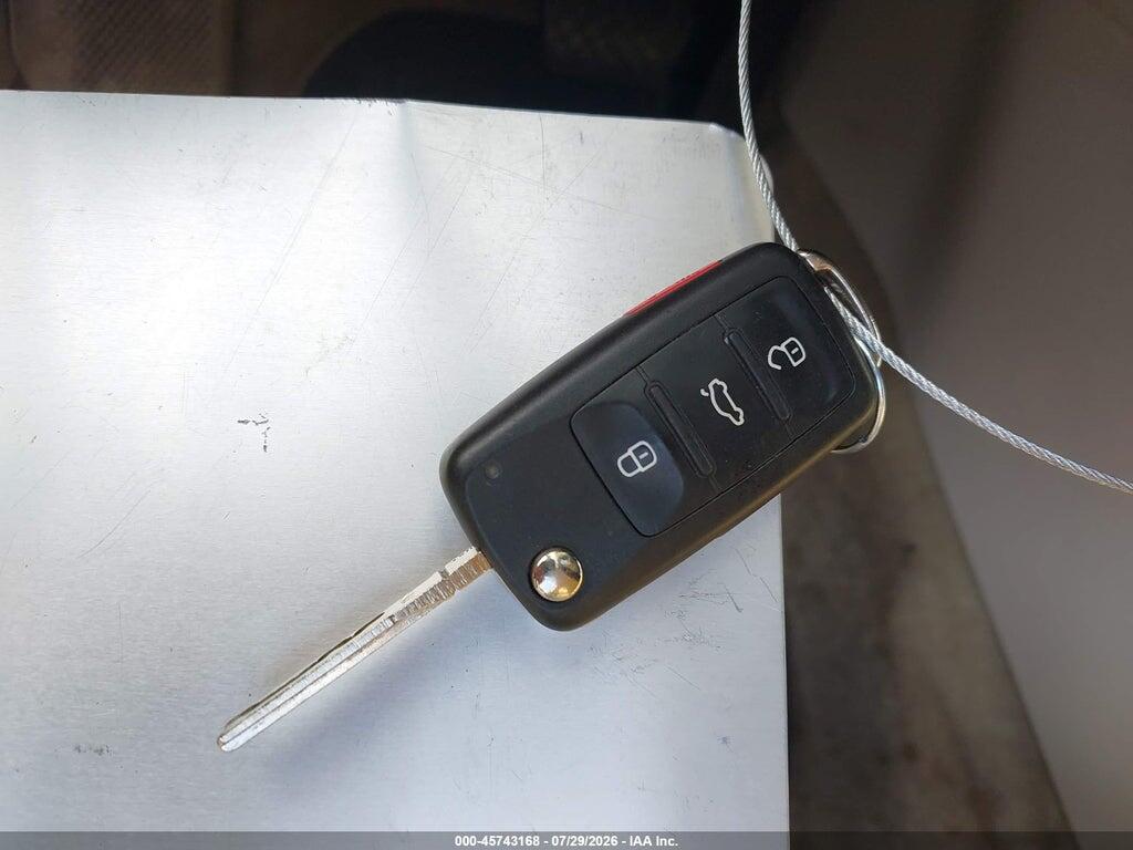 1VWAT7A36FC069678 2015 VOLKSWAGEN PASSAT photo no. 11