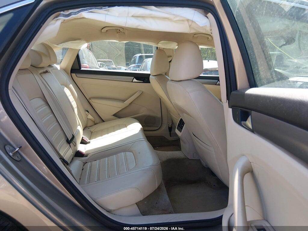 1VWBT7A36FC076697 2015 VOLKSWAGEN PASSAT photo no. 8