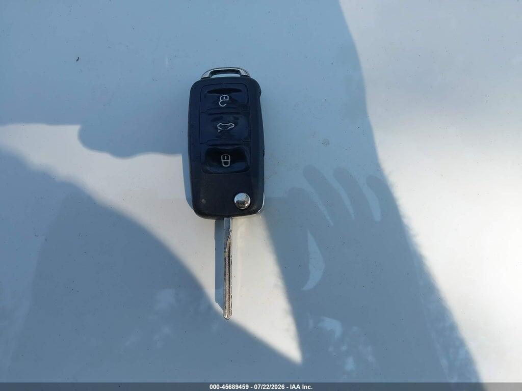 1VWAT7A39FC059940 2015 VOLKSWAGEN PASSAT photo no. 11