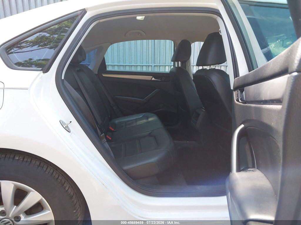 1VWAT7A39FC059940 2015 VOLKSWAGEN PASSAT photo no. 8