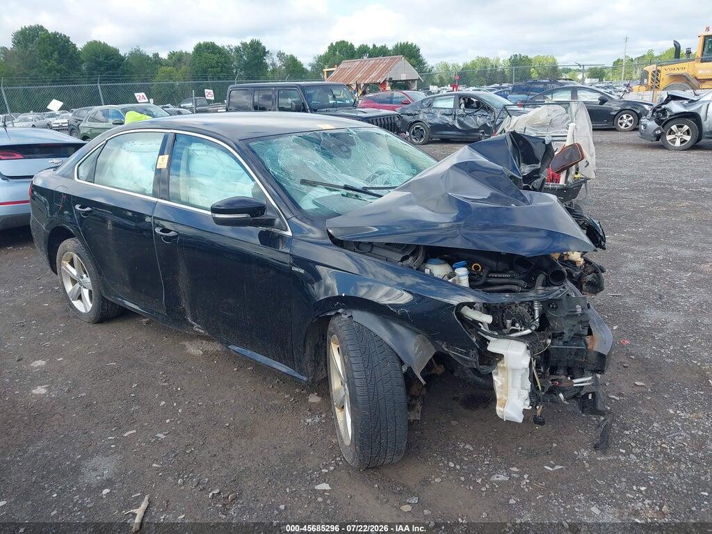 1VWAT7A37FC105216 2015 VOLKSWAGEN PASSAT photo no. 1
