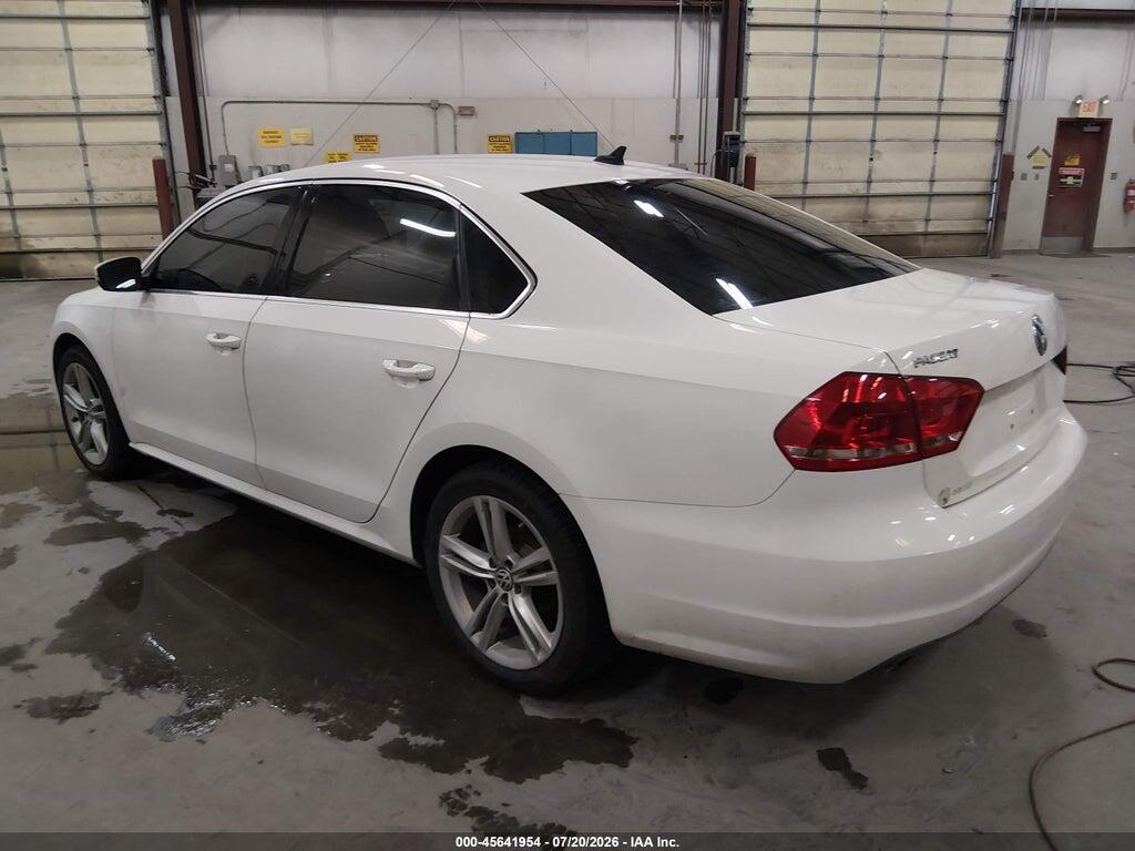 1VWBV7A35FC045466 2015 VOLKSWAGEN PASSAT photo no. 3