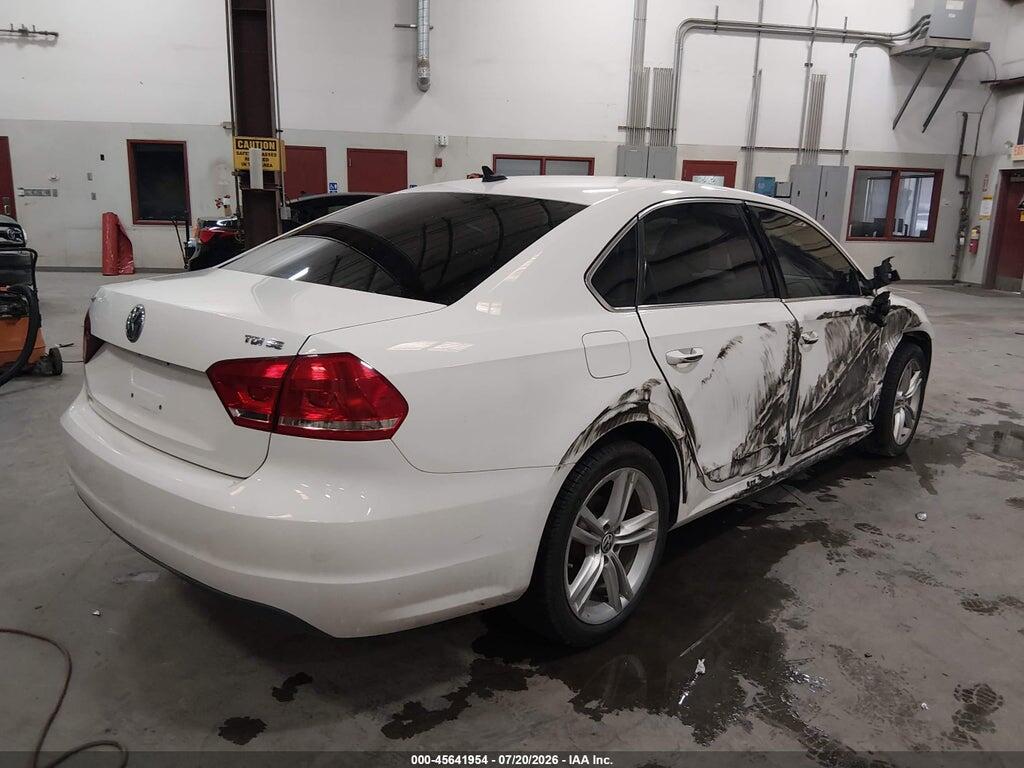 1VWBV7A35FC045466 2015 VOLKSWAGEN PASSAT photo no. 4