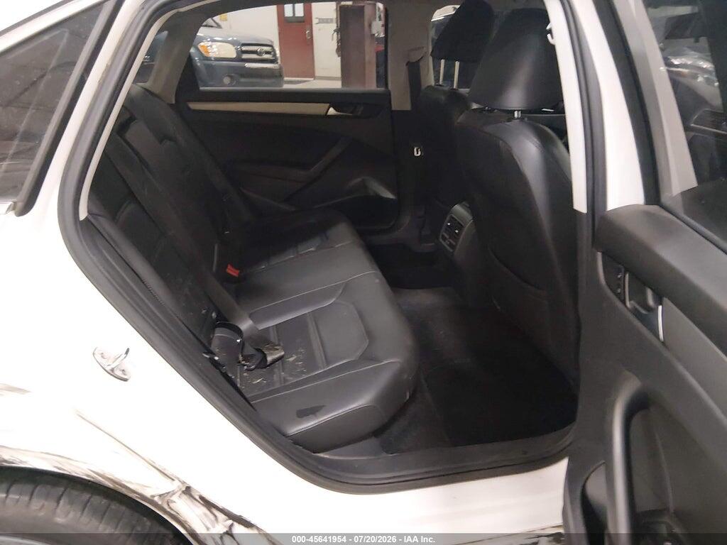 1VWBV7A35FC045466 2015 VOLKSWAGEN PASSAT photo no. 8