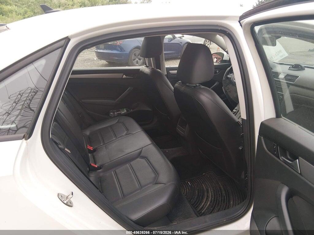 1VWAT7A39FC024668 2015 VOLKSWAGEN PASSAT photo no. 8