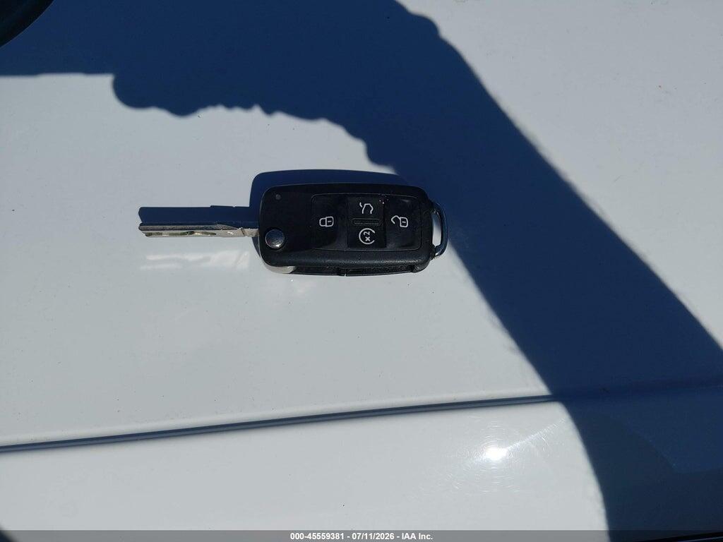 1VWCV7A34FC088765 2015 VOLKSWAGEN PASSAT photo no. 11