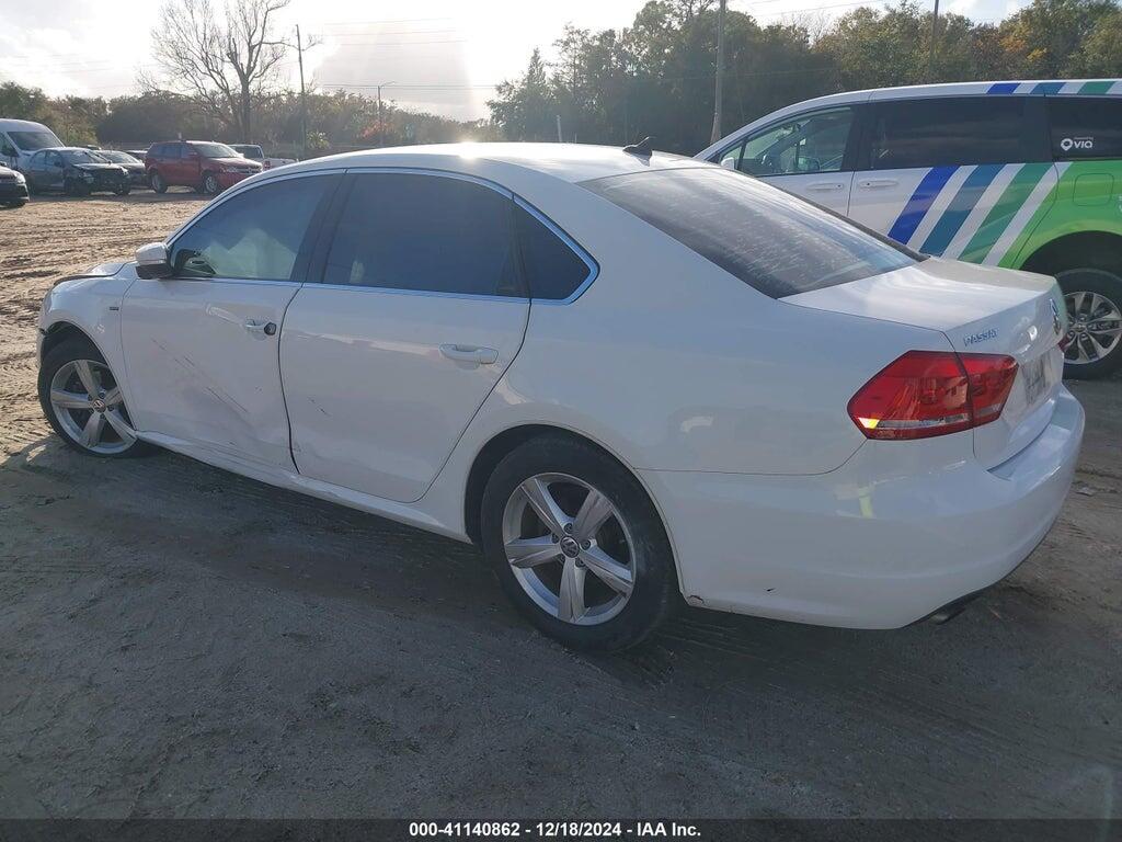 1VWAS7A3XFC097101 2015 VOLKSWAGEN PASSAT photo no. 3