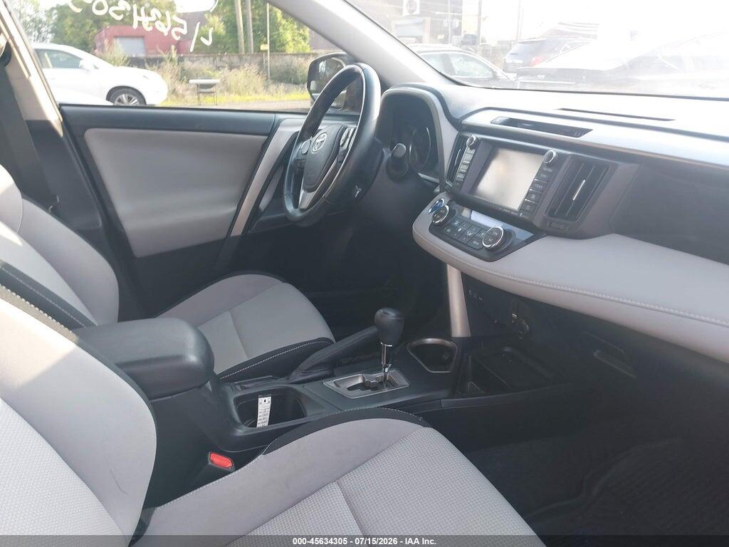 JTMRJREV9JD236038 2018 TOYOTA RAV4 HYBRID photo no. 5