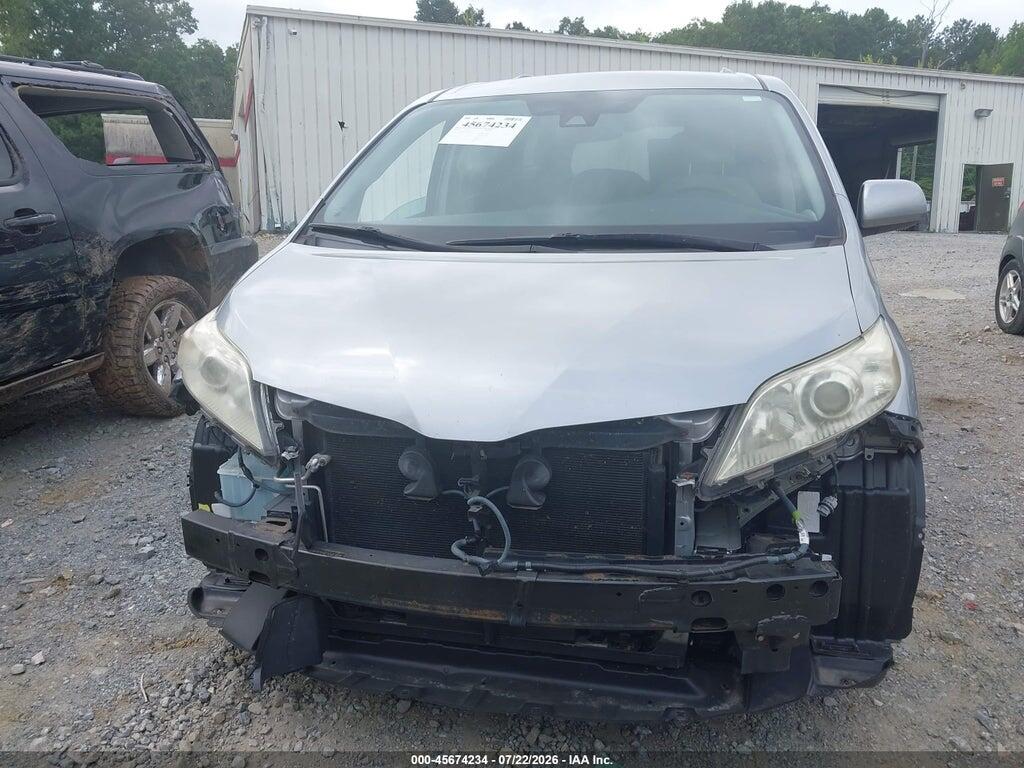 5TDKZ3DC3JS938349 2018 TOYOTA SIENNA photo no. 12