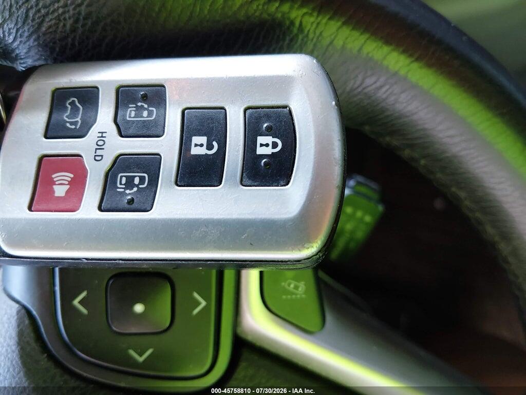 5TDYZ3DC0JS933541 2018 TOYOTA SIENNA photo no. 11