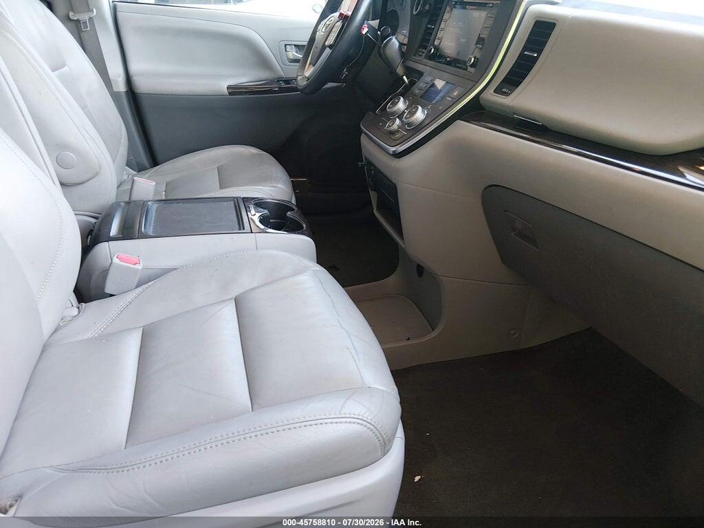 5TDYZ3DC0JS933541 2018 TOYOTA SIENNA photo no. 5