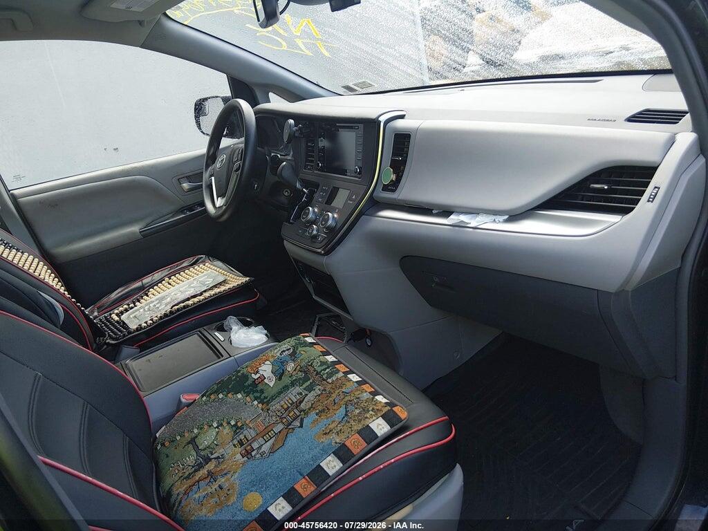 5TDKZ3DC2JS945938 2018 TOYOTA SIENNA photo no. 5