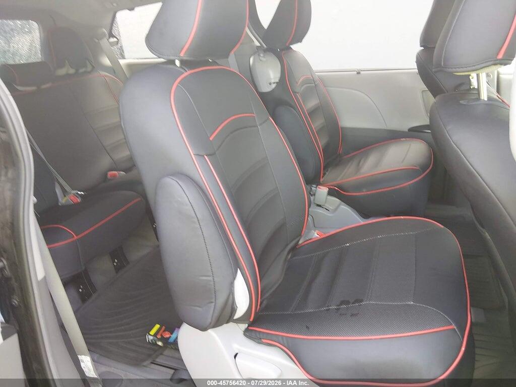 5TDKZ3DC2JS945938 2018 TOYOTA SIENNA photo no. 8