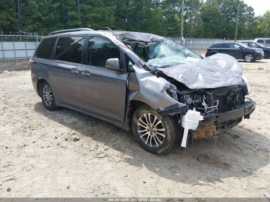 5TDYZ3DC3JS951998 2018 TOYOTA SIENNA photo no. 1