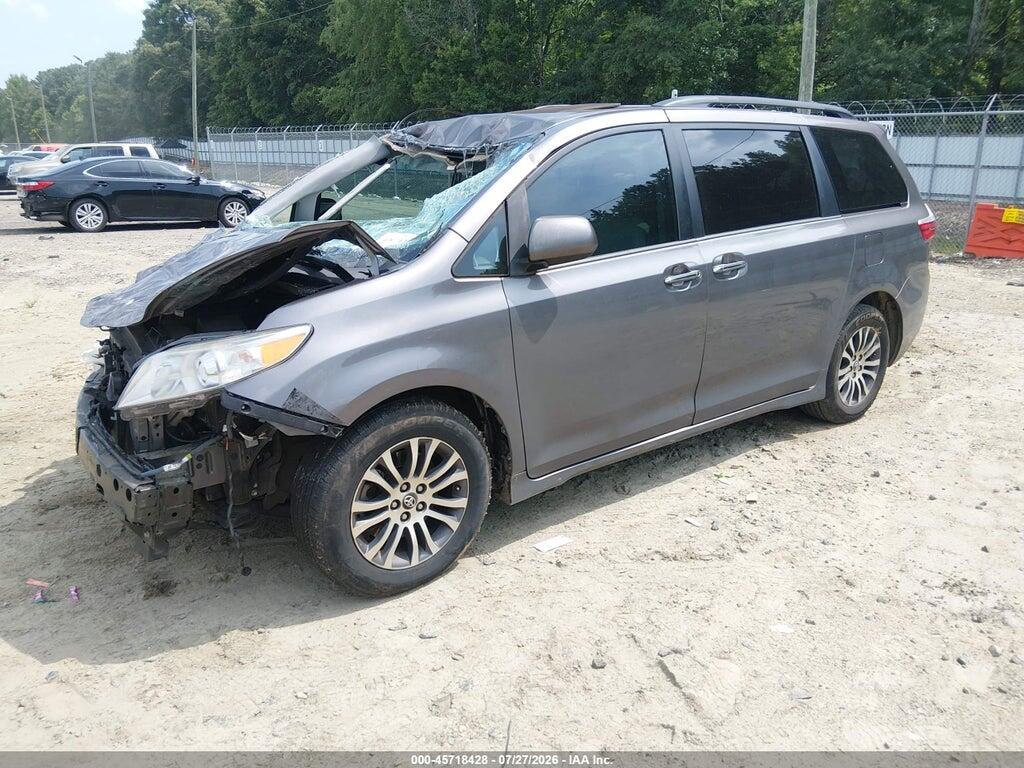 5TDYZ3DC3JS951998 2018 TOYOTA SIENNA photo no. 2