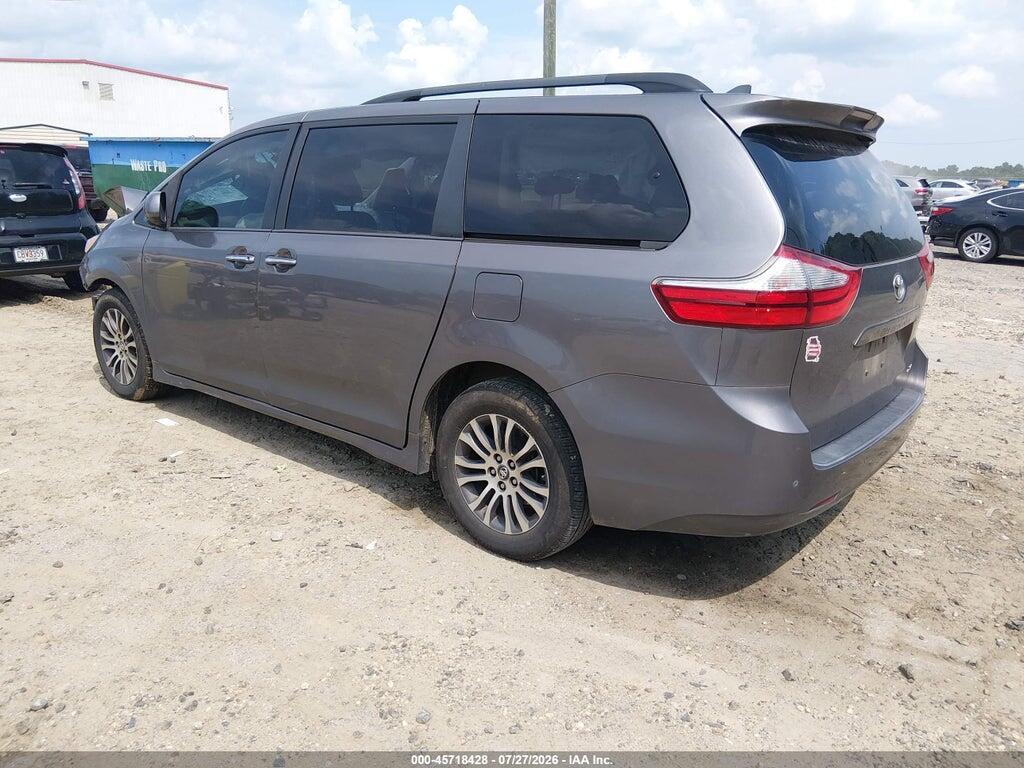5TDYZ3DC3JS951998 2018 TOYOTA SIENNA photo no. 3