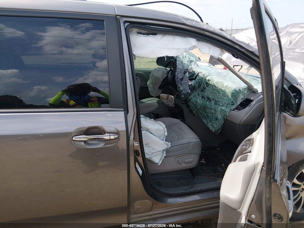 5TDYZ3DC3JS951998 2018 TOYOTA SIENNA photo no. 5