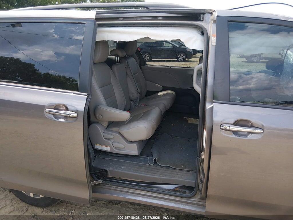 5TDYZ3DC3JS951998 2018 TOYOTA SIENNA photo no. 8