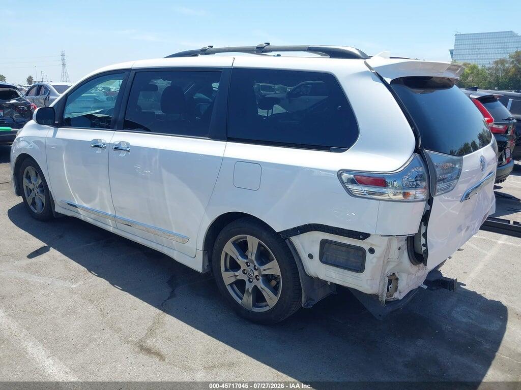 5TDXZ3DC6JS958262 2018 TOYOTA SIENNA photo no. 3