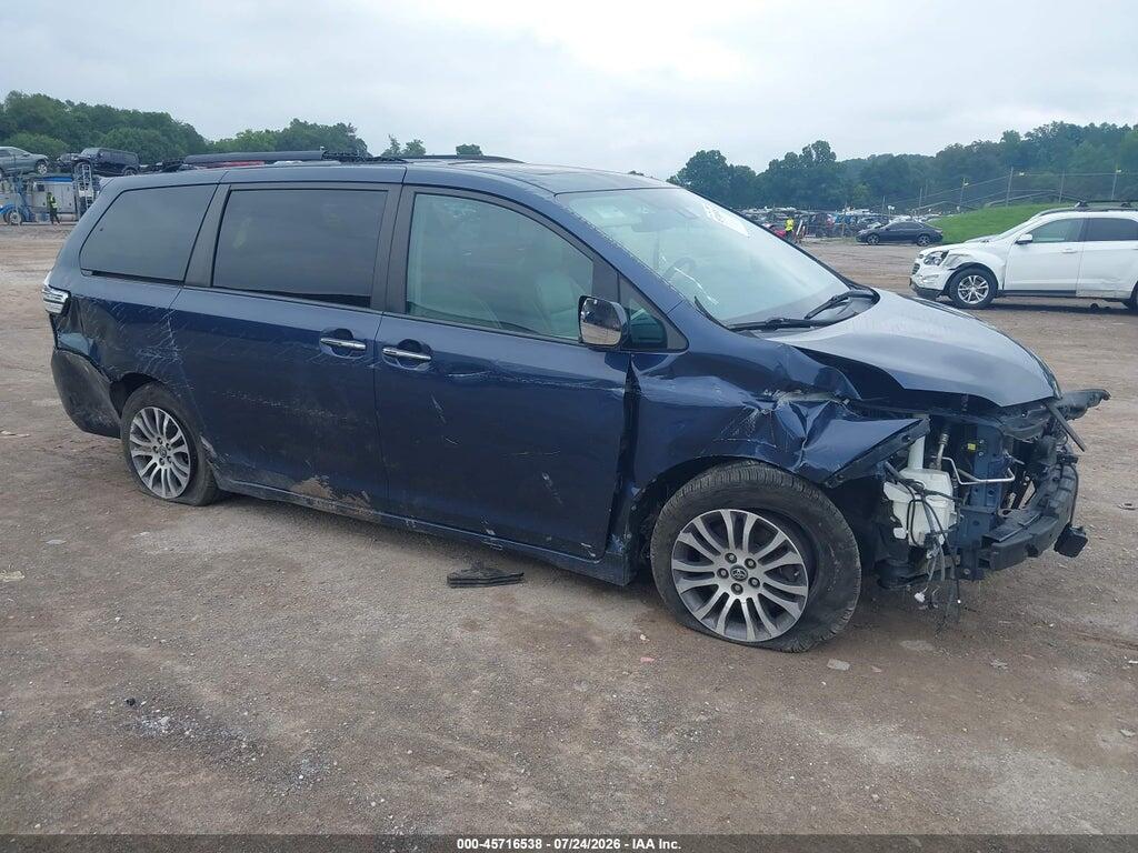 5TDYZ3DC4JS909484 2018 TOYOTA SIENNA photo no. 1